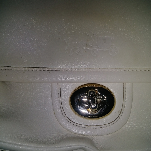 Coach Handbag - Picture 6 of 8